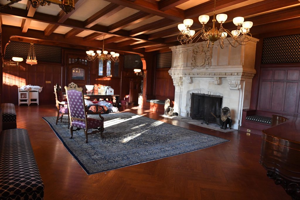 filming locations new york mansions