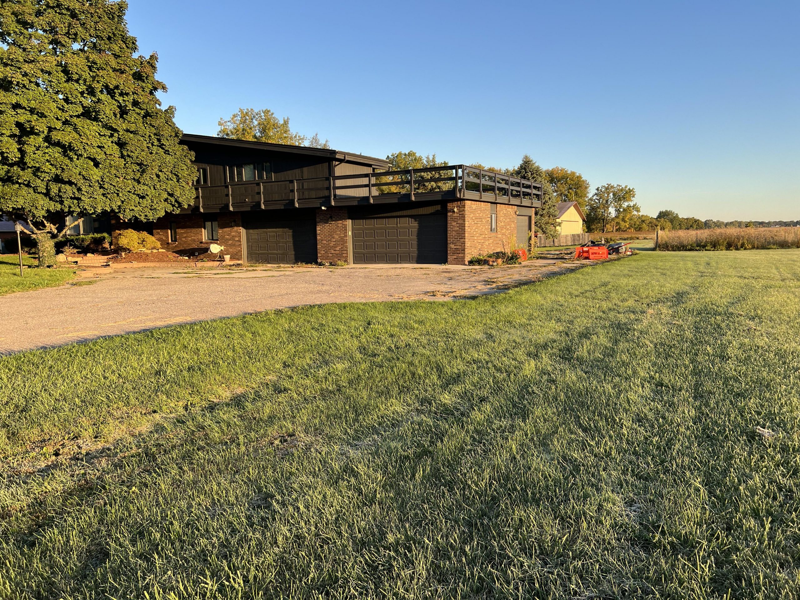 Michigan  Home w/ Airplane hanger 